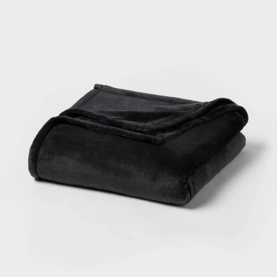 Recycled Polyester Throw Blanket - Room Essentials™ 3 Recycled Polyester Throw Blanket - Room Essentials™ - Image 3