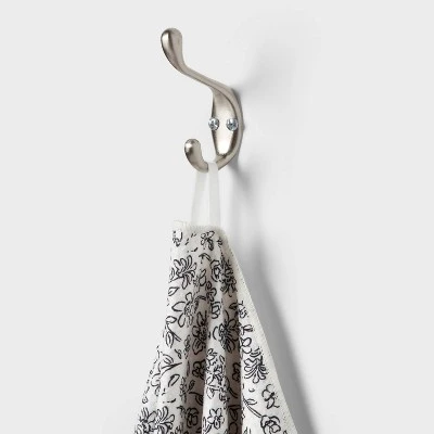 Quick Dry Floral Waffle Towel Black - Room Essentials™ 4 Quick Dry Floral Waffle Towel Black - Room Essentials™ - Image 4